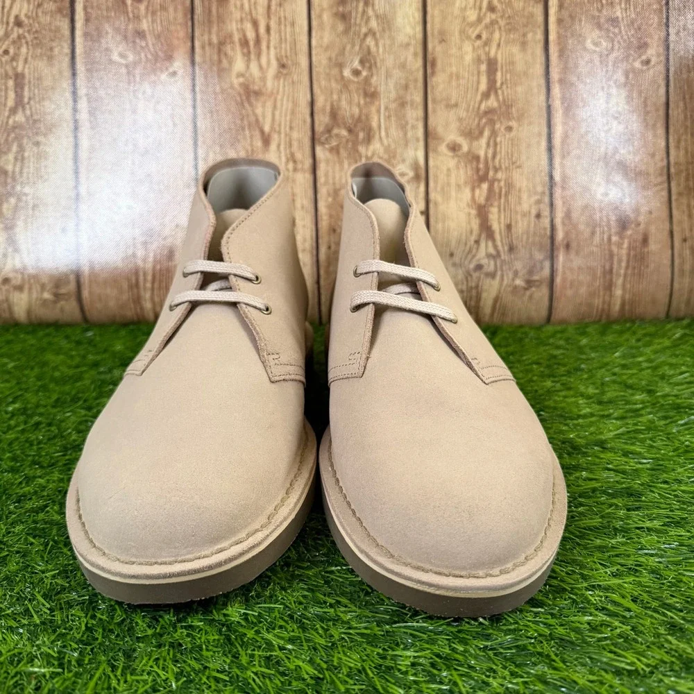 Clarks Shepton Desert Boot Mens Size 11 M Taupe Distressed Suede Chukka